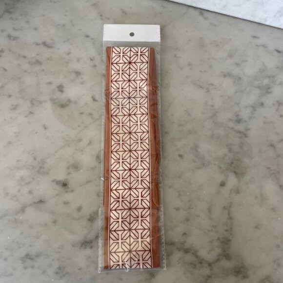 DOMAT LIFE Twilly Skinny Silky Khaki Tan Geo Print Scarf - Picture 5 of 9